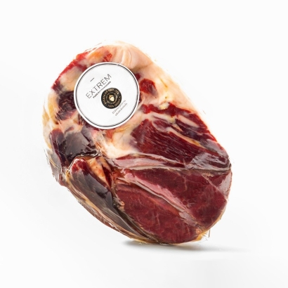 Buy boneless 100% acorn-fed Iberian shoulder. Naturally cured for over 32 months, premium quality and ready for easy slicing. De