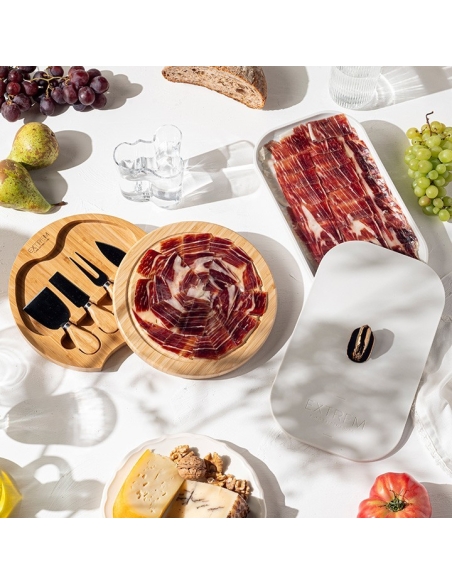 Gourmet Iberian tasting gift box with 6 hand carved  premium products + 1 free shoulder pack