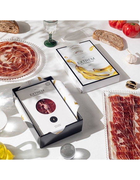 Gourmet Iberian tasting gift box with 6 hand carved  premium products + 1 free shoulder pack