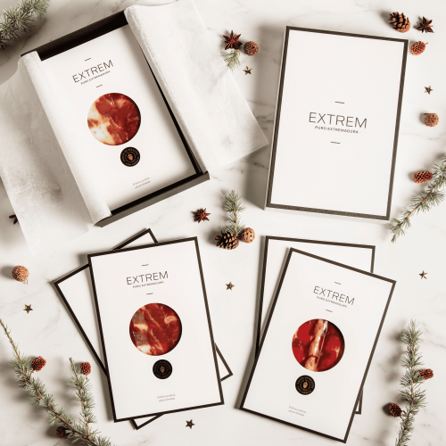 Gourmet Iberian tasting gift box with 6 hand carved  premium products + 1 free shoulder pack