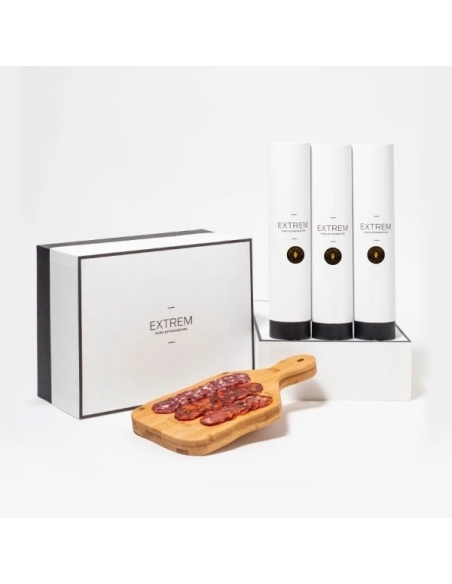 Cofre premium con 3 medias piezas de Lomo, Chorizo y Salchichón