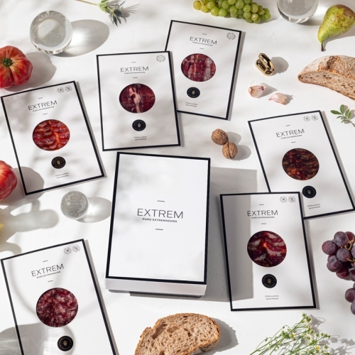Gift Box with 10 Packs of 100% Iberian Acorn-Fed Ham D.O. Dehesa de Extremadura
